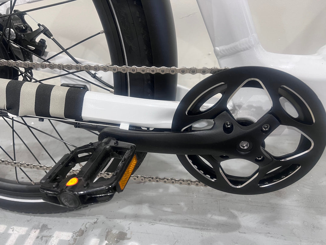 LOCAL PICK UP ONLY- OPEN BOX- OKAI Stride EB40 Commuter e-Bike Color White #0405